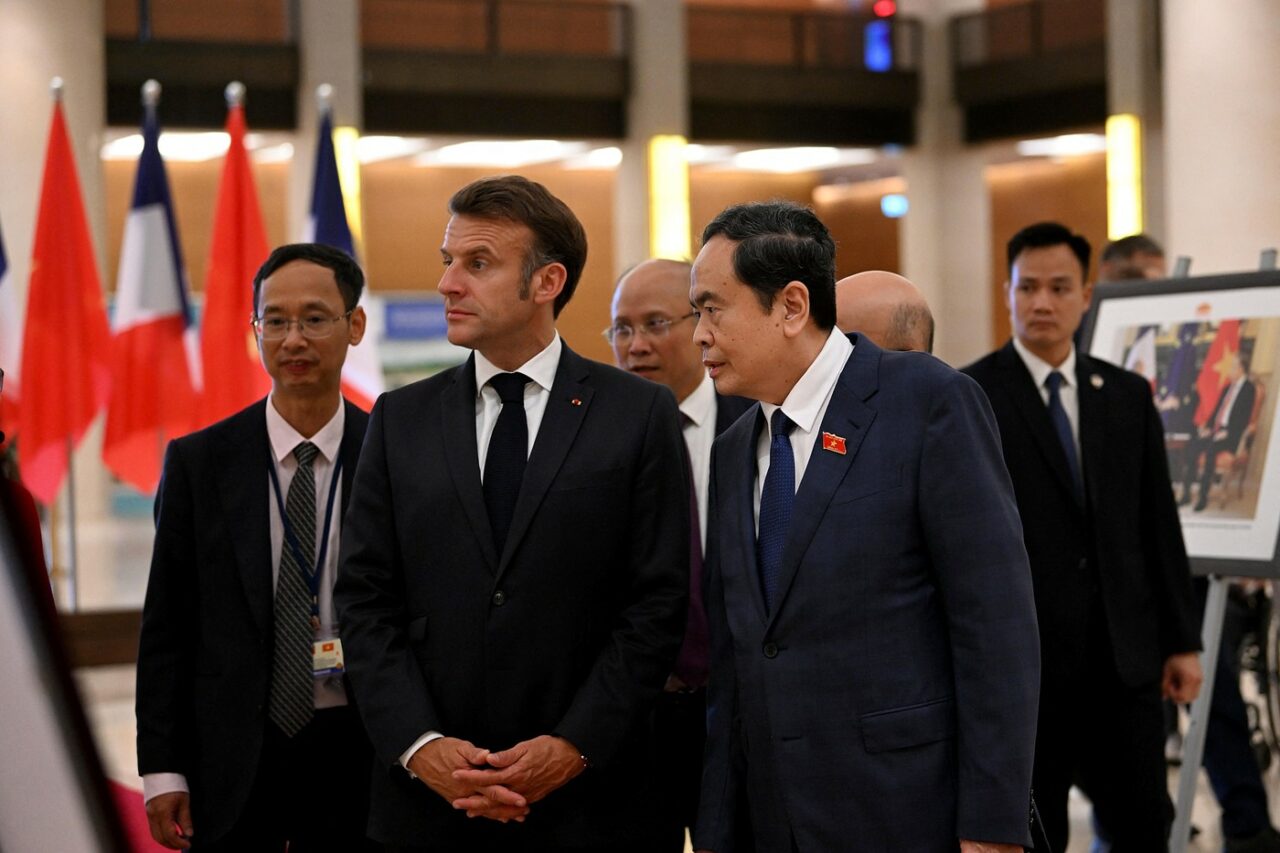 Macron pledează pentru consolidarea cooperării dintre FRANȚA și Vietnam, cu ocazia vizitei sale la Hanoi