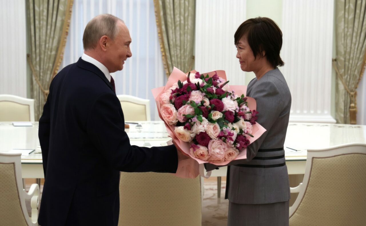 Văduva lui Shinzo Abe a avut o întâlnire cu Vladimir Putin. Despre ce au discutat cei doi