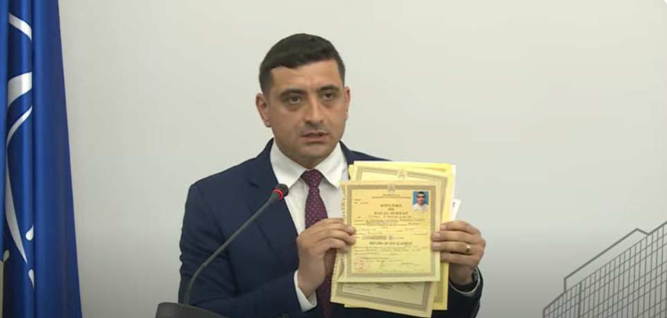George Simion și-a prezentat DIPLOMELE de bacalaureat, licență și masterat: Sunt autentice. Reprezintă instituții de învățământ respectabile