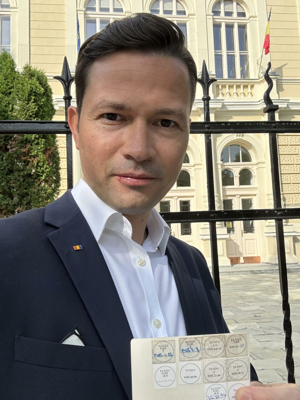 Robert Sighiartău, după vot: Astăzi am votat pentru copilașii mei, pentru că vreau să trăiască într-o ţară modernă