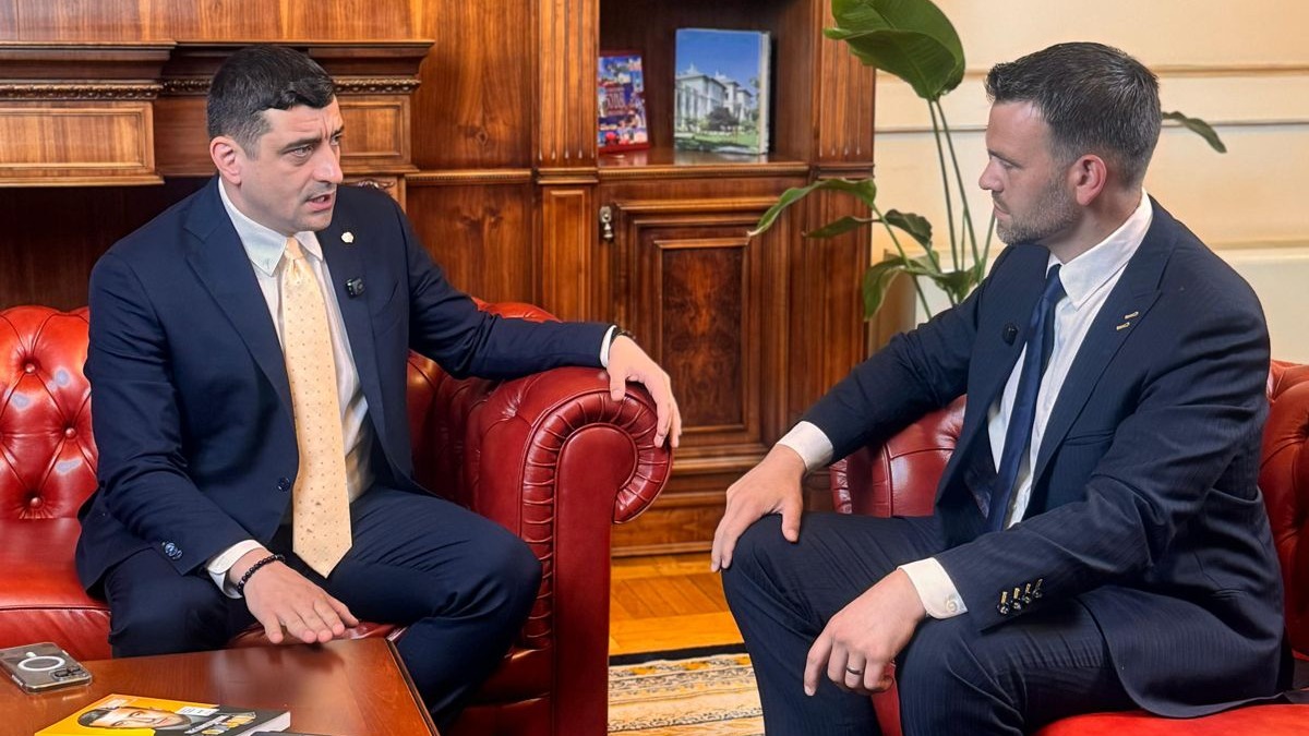 Jack Posobiec a venit în România pentru George Simion. Interviu exploziv