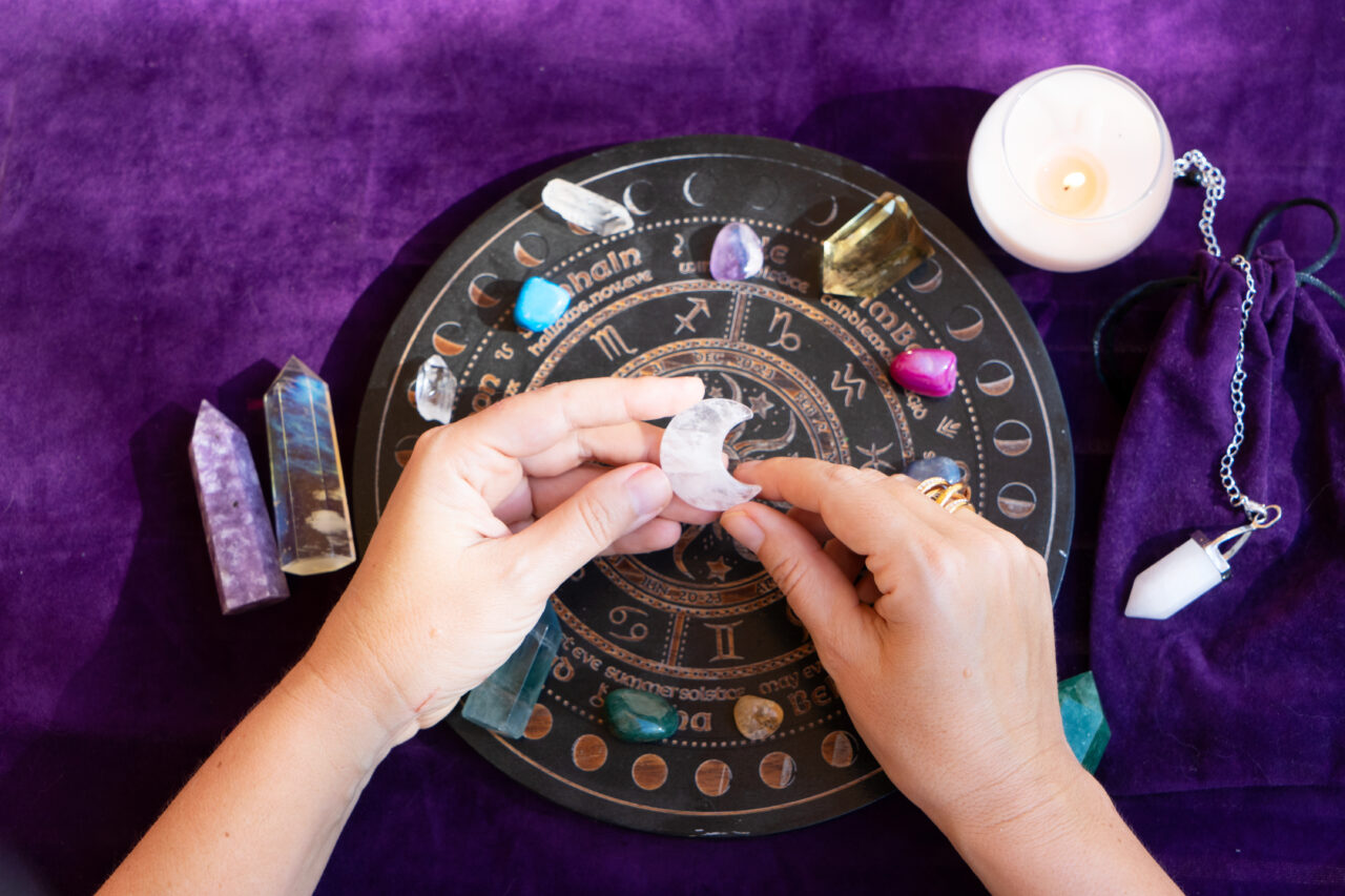 Horoscopul săptămânii 5–11 mai 2025. Probleme financiare și lecții importante de viață pentru 3 ZODII