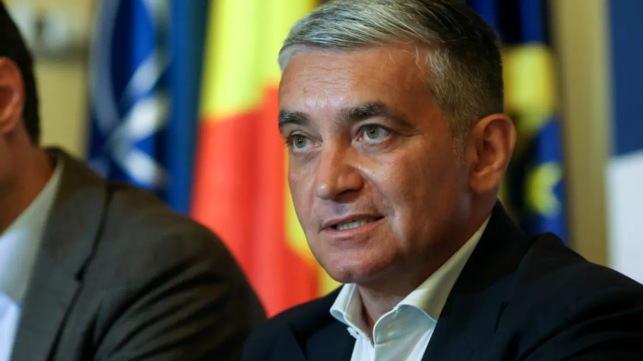 Primarul din Sinaia, Vlad Oprea, dus de urgență la SPITAL după ce fusese încarcerat la Câmpina. Edilului i s-a făcut în arest