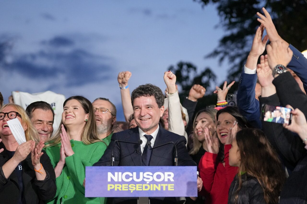 Nicușor Dan, primul discurs după publicarea EXIT POLL-URILOR: „Vă rog speranţă şi răbdare, o să urmeze o perioadă dificilă”