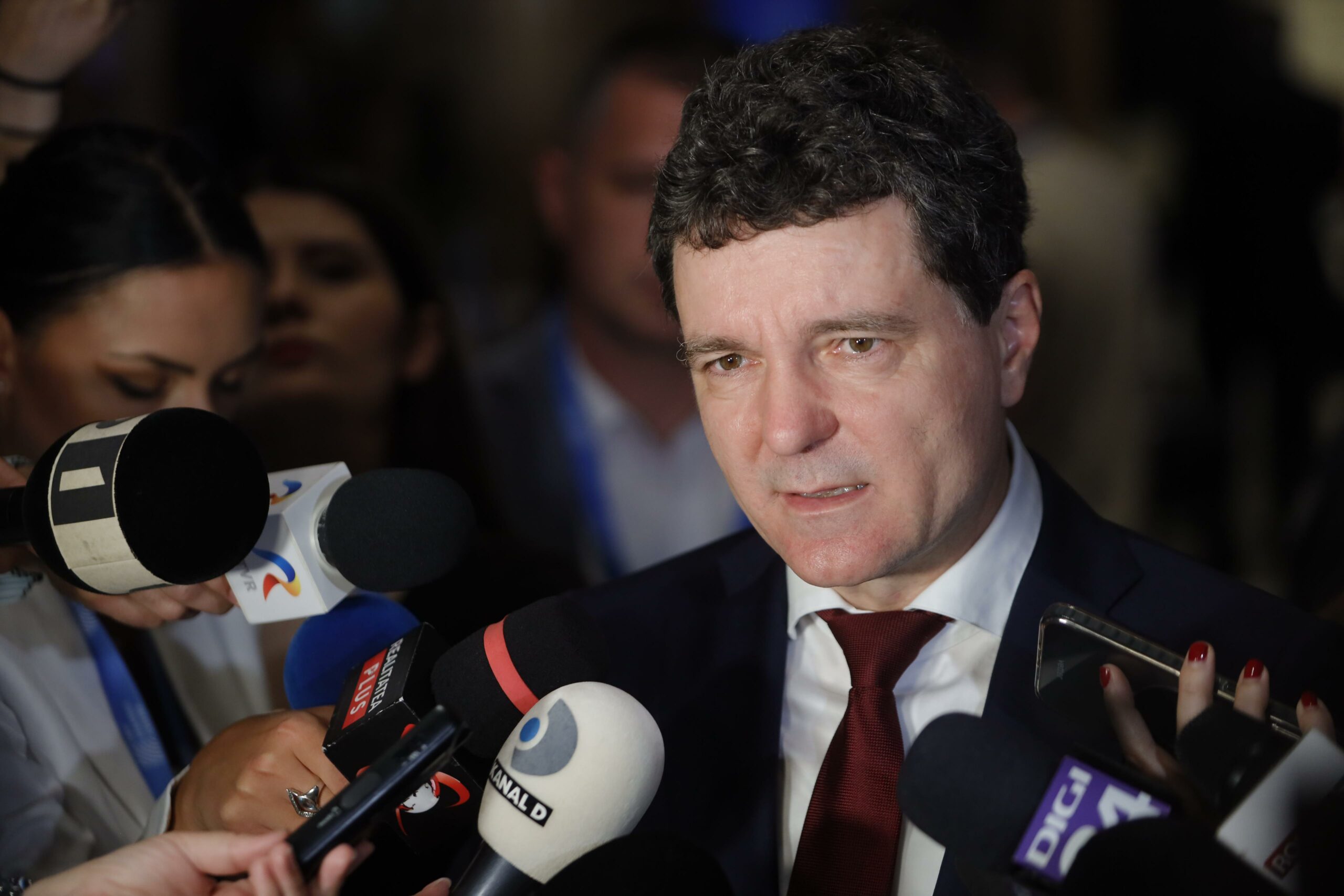 Nicușor Dan analizează posibila retragere a trupelor americane din România