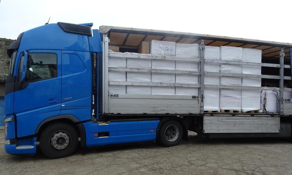Șofer de TIR român, arestat pentru CONTRABANDĂ cu țigări de 1.800.000 de euro