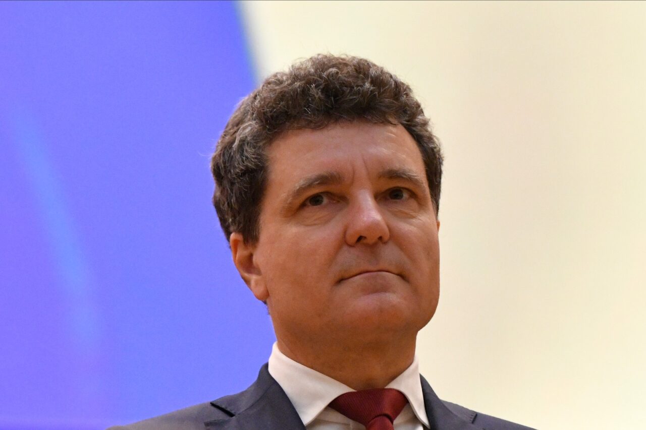 Nicuşor Dan cheamă miercuri partidele la discuţii pentru formarea noului GUVERN