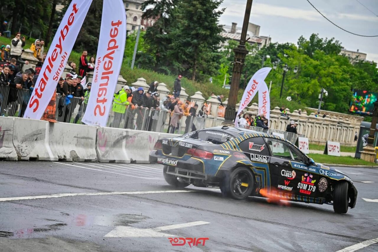 Zelinsky se IMPUNE în etapa de drift din fața Palatului Parlamentului