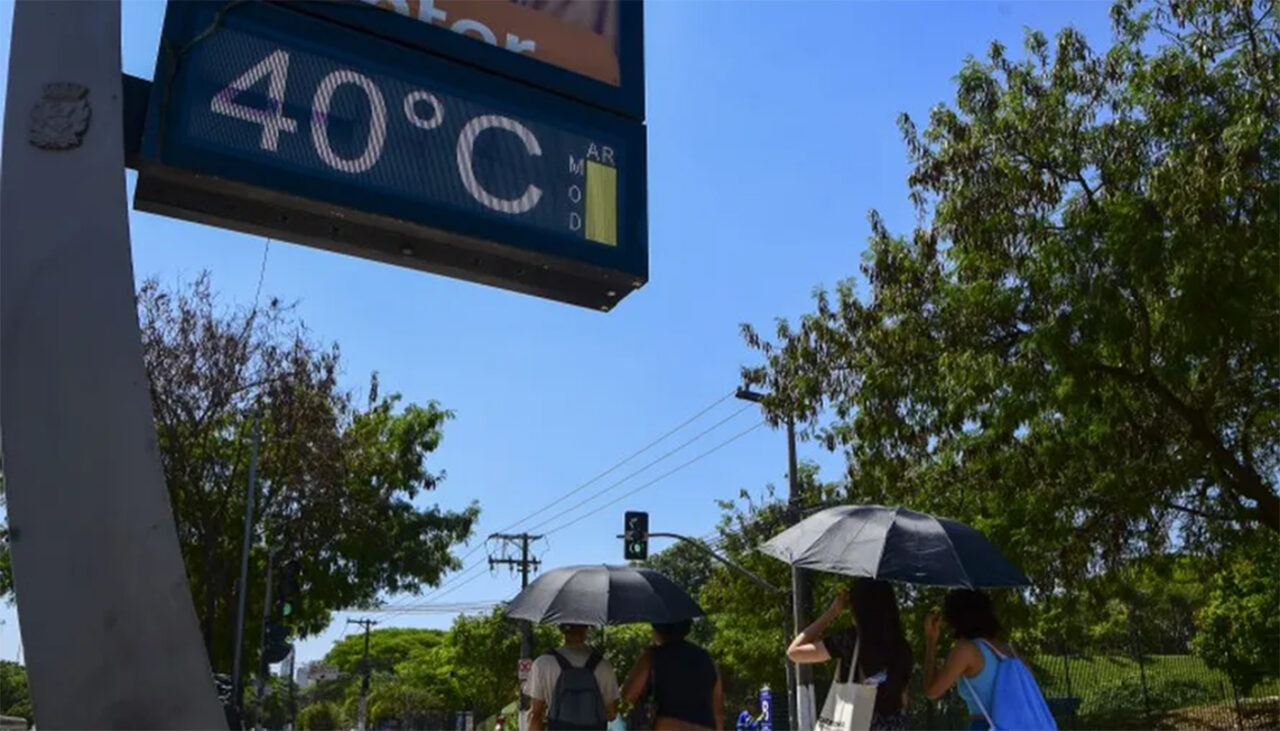 Meteorologii BBC Weather anunță un nou val de CANICULĂ în România. Pe ce dată se întâmplă în București