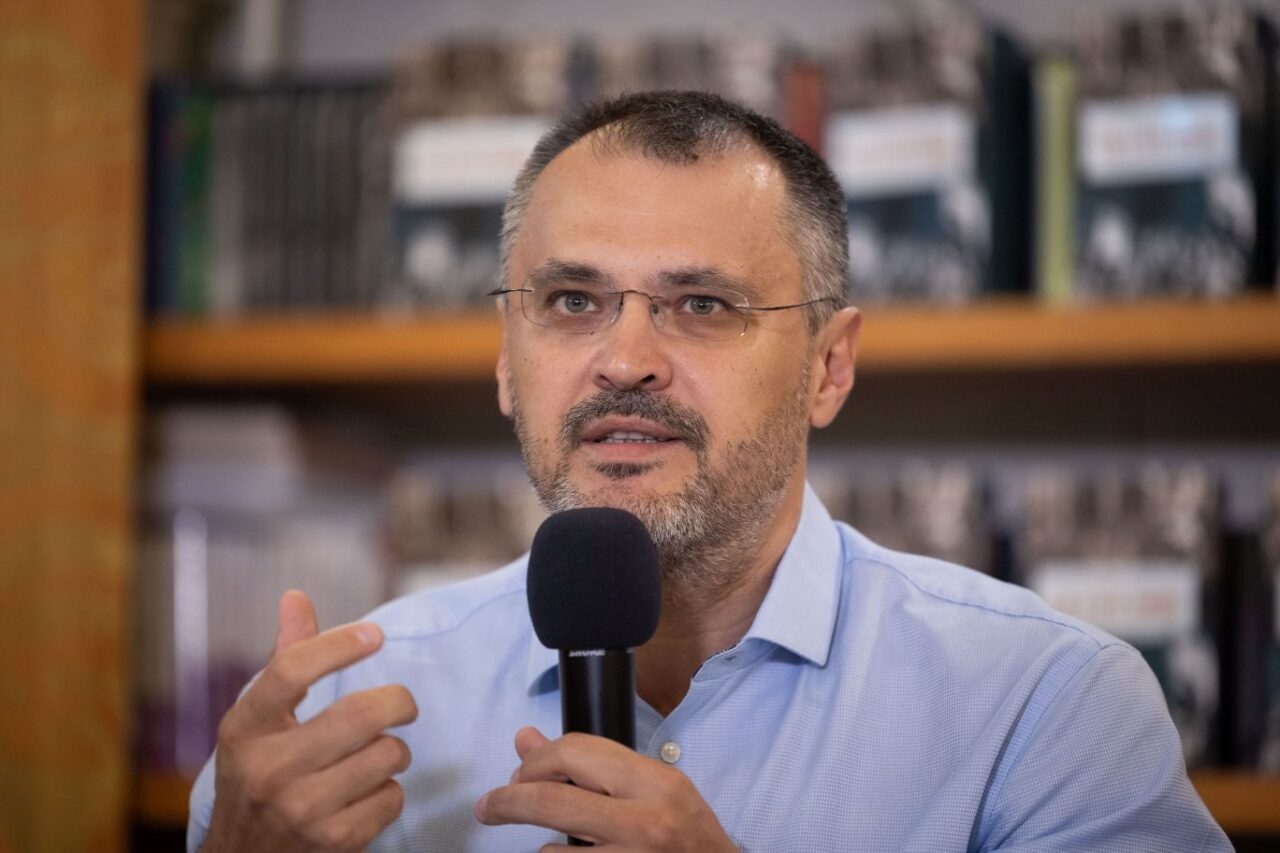 Cristian Ghinea (USR), despre negocierile de la Cotroceni: „Ori tăiem din RISIPA statului, ori plătiți voi din buzunar”