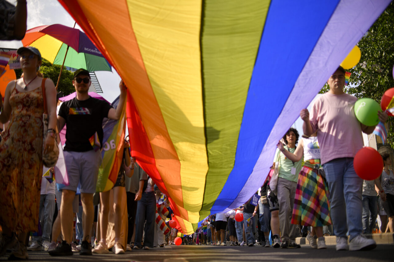 Motivul pentru care marșul PRIDE a fost interzis la Budapesta. Autoritățile ungare se tem de acest lucru