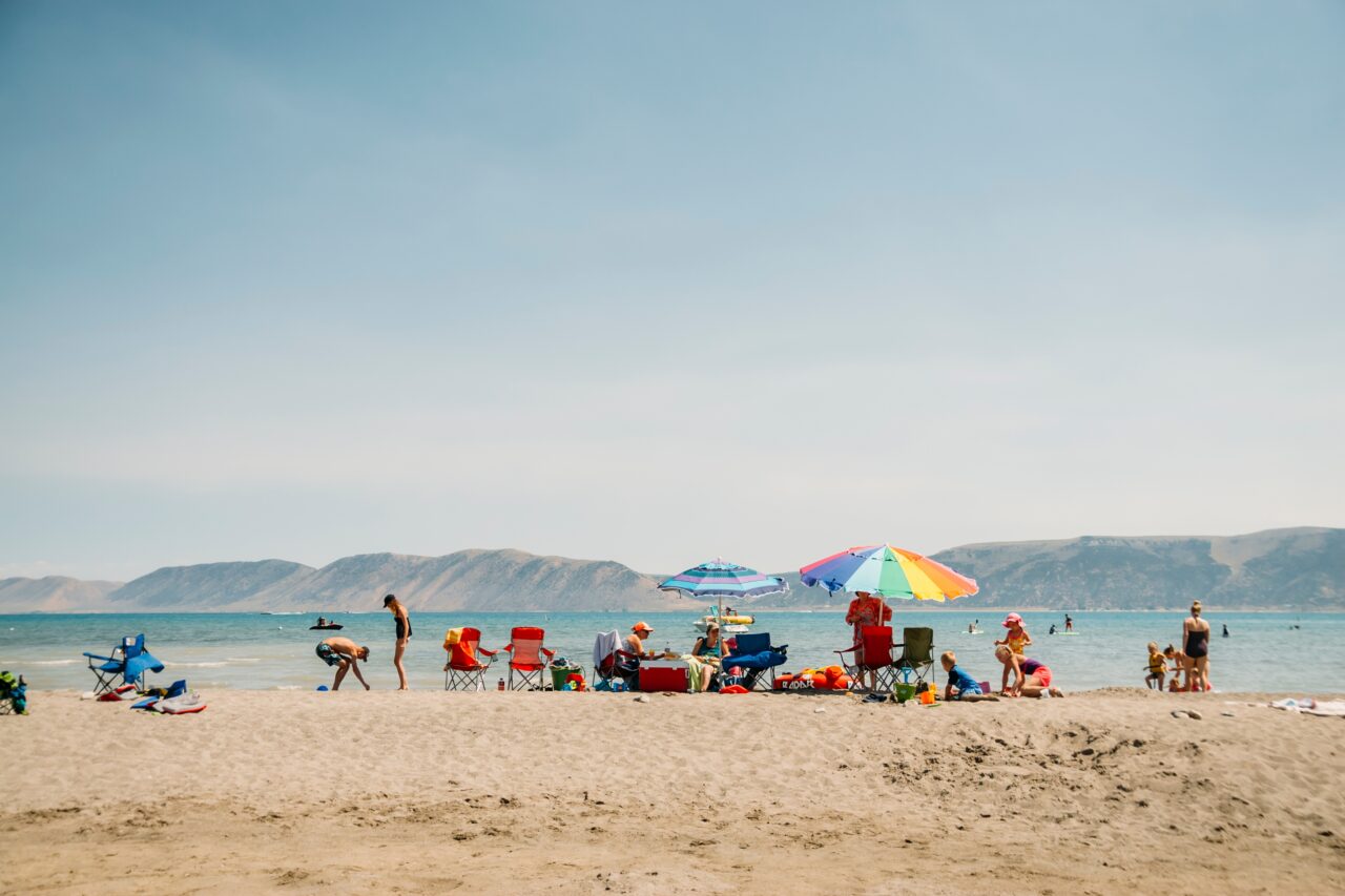 Eurostat: Doar 6 din 10 români își permit o vacanță de o săptămână