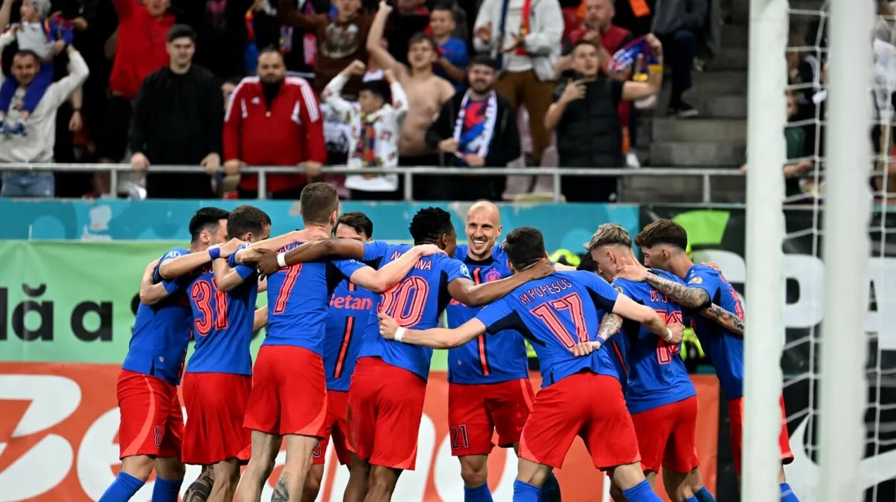 Vești bune din cantonamentul FCSB. Jucătorul dorit de Elias Charalambous a ajuns cu două zile mai devreme la antrenamente