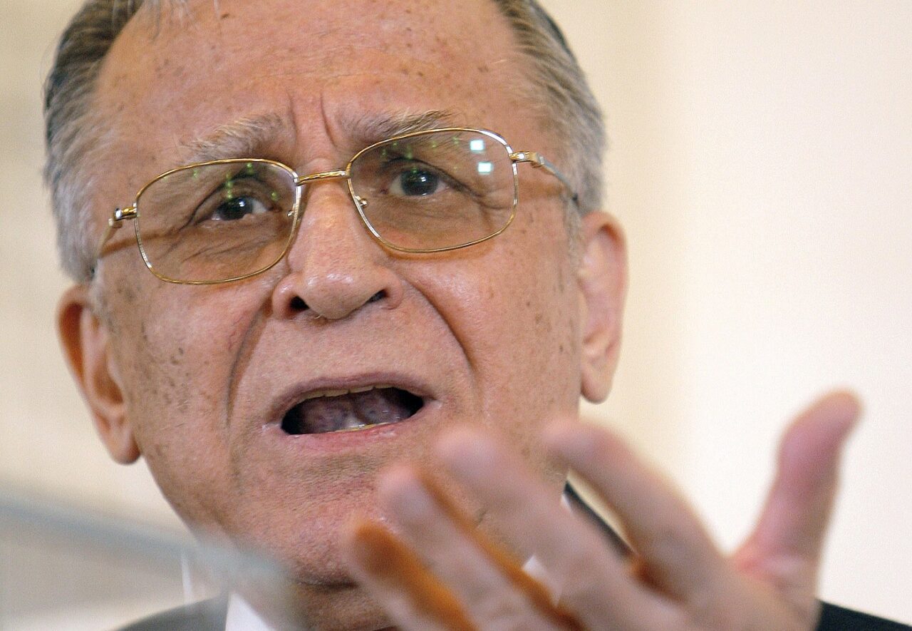 Ion Iliescu: „Rețeta nu e să ai o viață fabuloasă și fericită, ci o viață PRAGMATICĂ. Moartea e o experiență metafizică”