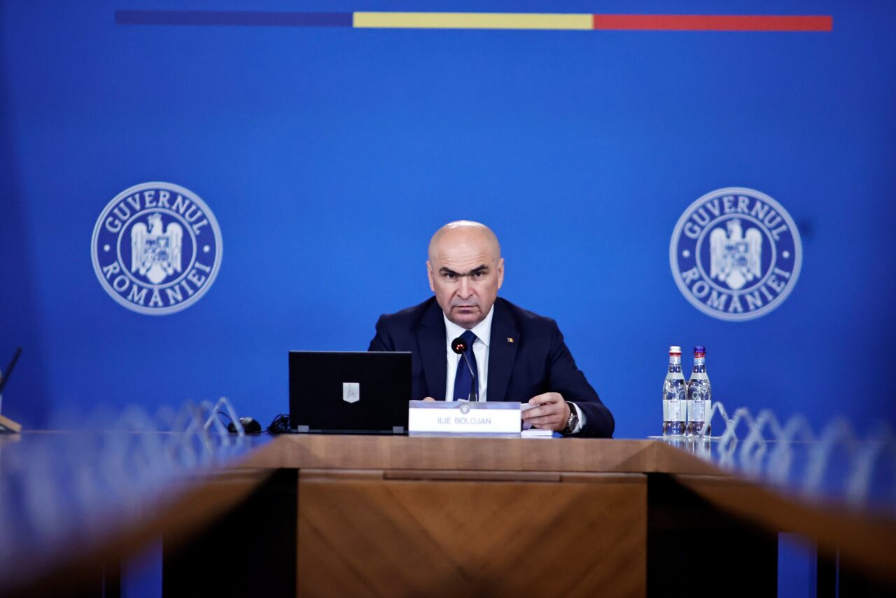Tensiuni în discuțiile cu sindicaliștii înaintea ședinței de guvern. BNS cere amânarea proiectului de OUG care taie SPORURILE angajaților