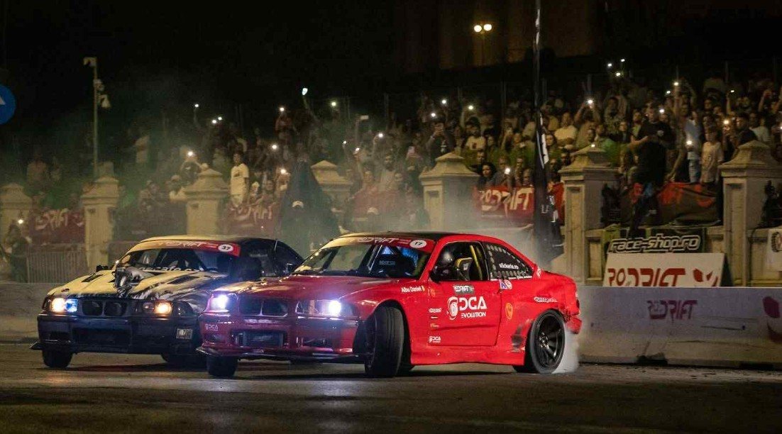 Premieră în motorsportul românesc: prima cursă de drift desfășurată noaptea va avea loc la Transilvania Motor Ring