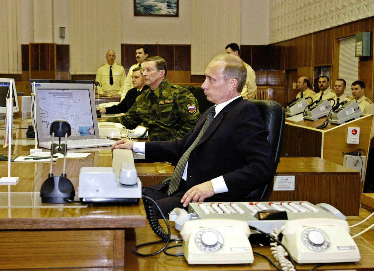 Vladimir Putin utilizează un sistem Windows XP învechit, după le-a cerut cetățenilor să renunțe la serviciile de software occidentale