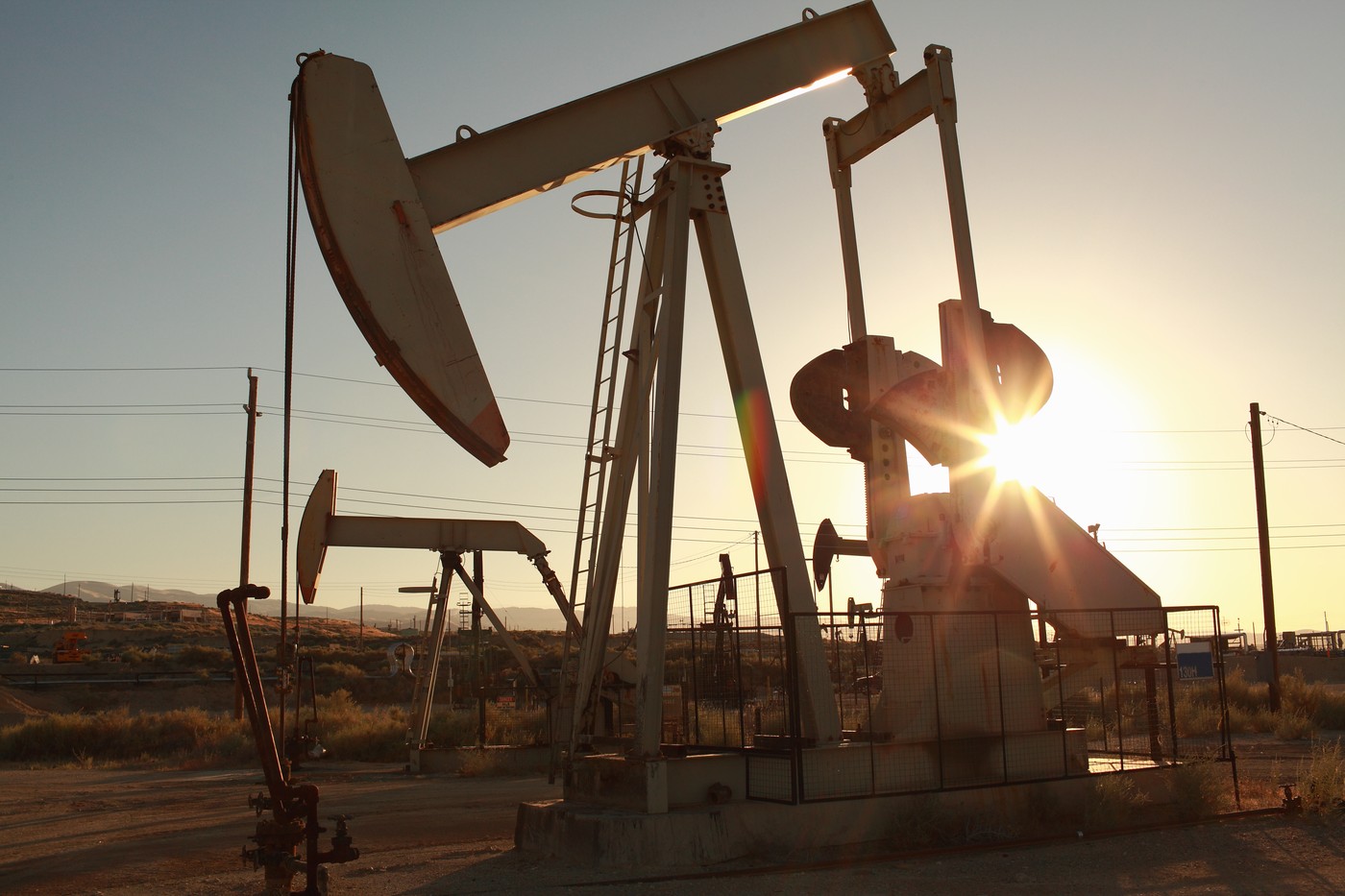 Creșterea cererii globale de petrol până în 2030: Analiză IEA