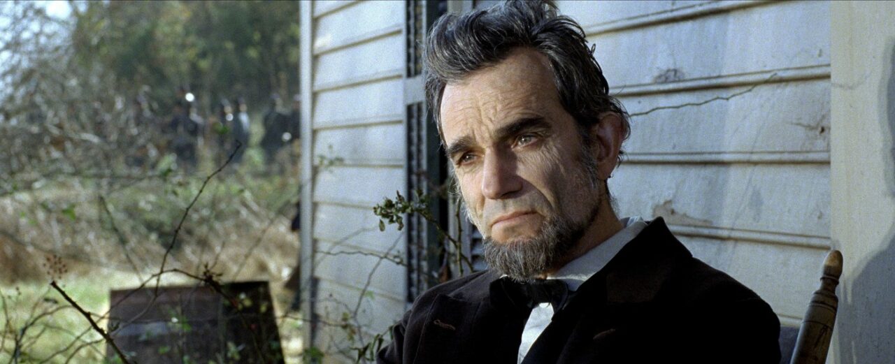 Ce i-a cerut Daniel Day-Lewis lui Steven Spielberg pentru a juca în „Lincoln”. Solicitarea excentrică a starului cu trei Oscaruri în palmares