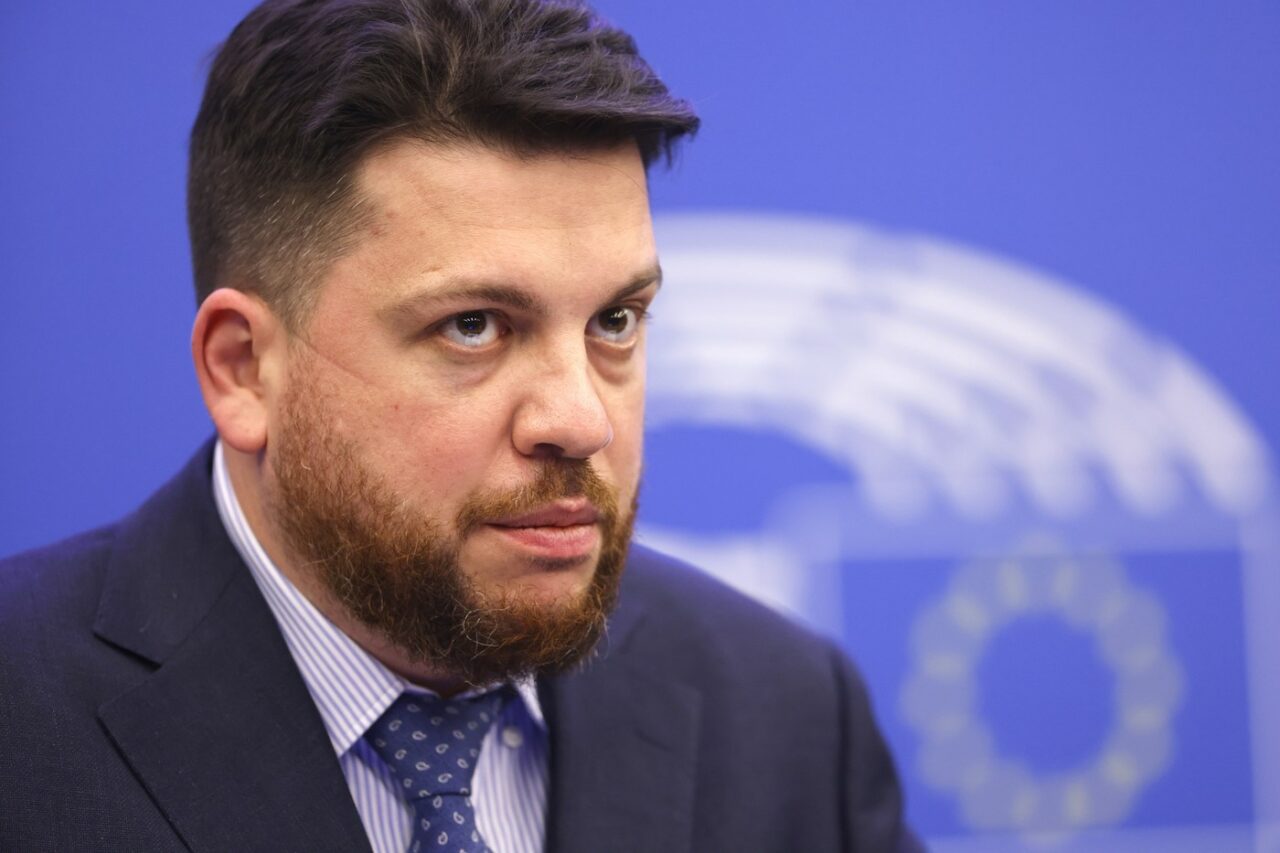 Autoritățile din Rusia l-au CONDAMNAT la 18 ani de închisoare pe un aliat al lui Alexei Navalnîi