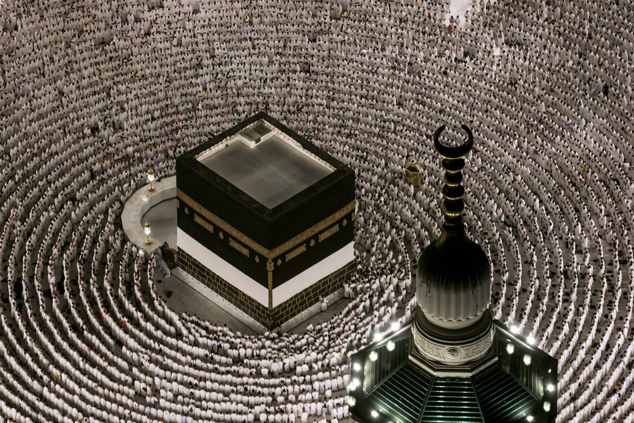 Pelerinajul anual de la Mecca începe săptămâna aceasta. Peste un MILION de oameni au ajuns deja în Arabia Saudită
