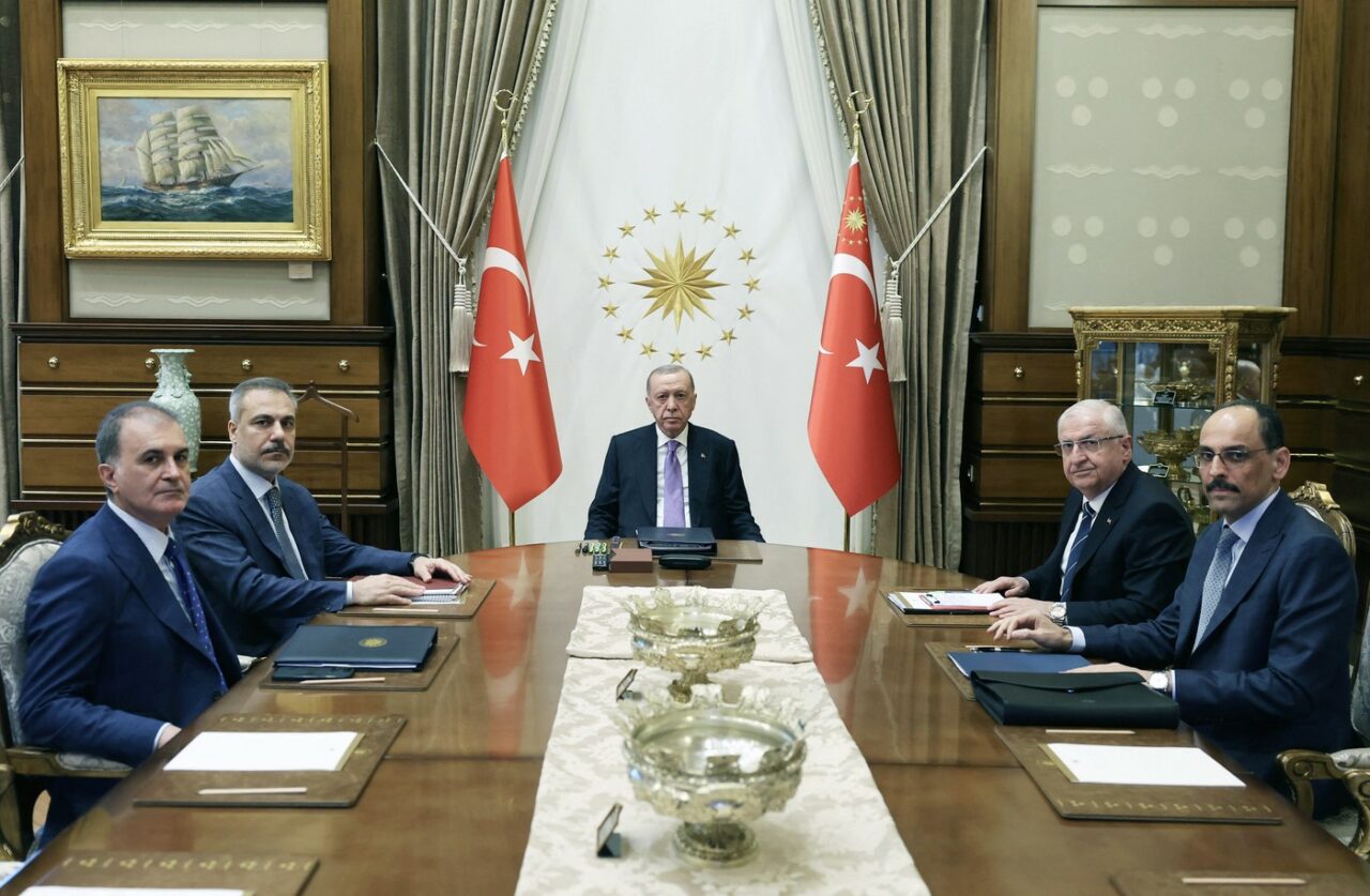Șeful serviciilor secrete din Turcia s-a întâlnit cu liderii grupării HAMAS/ Ankara continuă eforturile pentru a opri conflictul din Fâșia Gaza