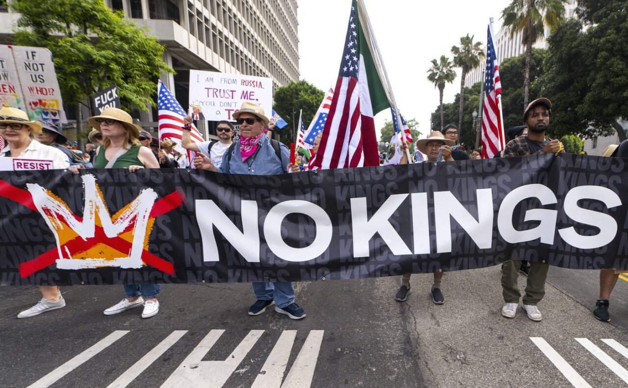 Șapte orașe americane au dat în judecată Casa Albă! LOS ANGELES, în fruntea răzvrătiților împotriva președintelui Donald Trump