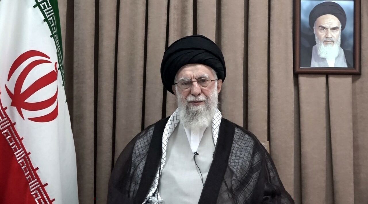 Iranul îl amenință pe Trump cu efecte „IREMEDIABILE” în cazul unui atac /Israelul continuă bombardamentele asupra Teheranului