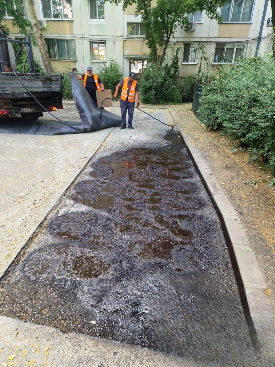 (P) Administrația de sector anunță că s-au „încheiat cu succes lucrările de reamenajare pe strada Dărniciei”