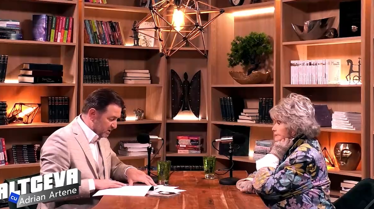 Margareta Pâslaru: „Evit complimentele, sunt foarte atentă la ele, pentru că acestea stârnesc o reacție inversă”