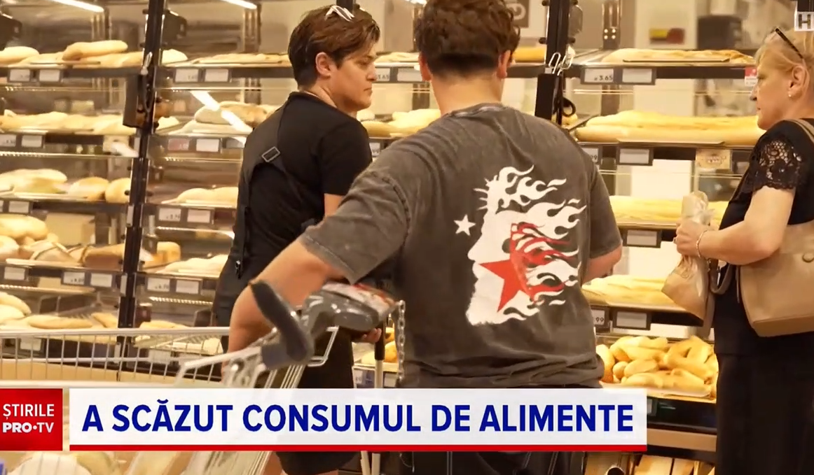 Românii cumpără mai puține alimente și băuturi, obligați de prețurile în creștere
