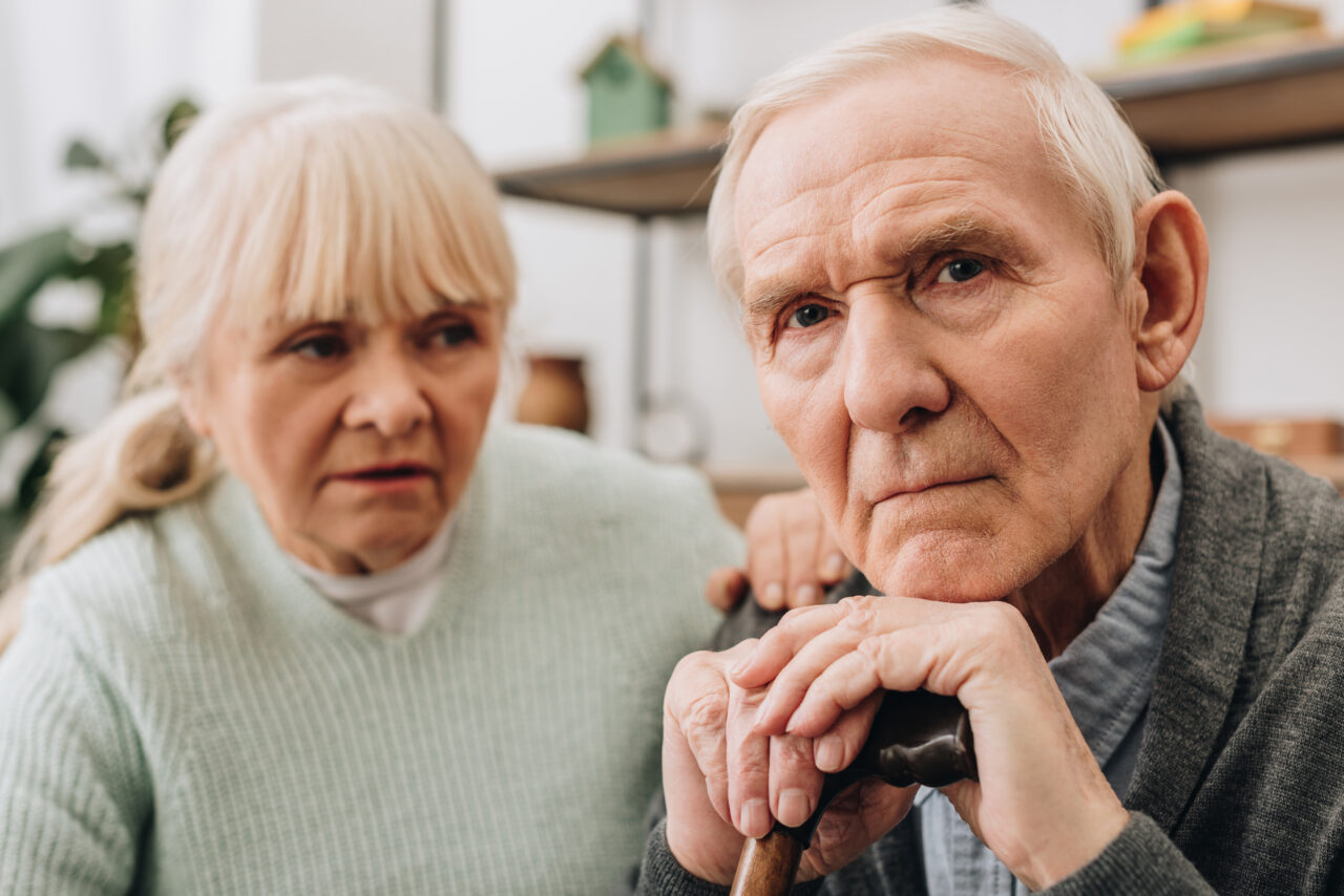 Pensionarii români care vor pierde la pensie 420 de lei, din ianuarie 2026. Cum îi afectează anularea indexării pensiilor