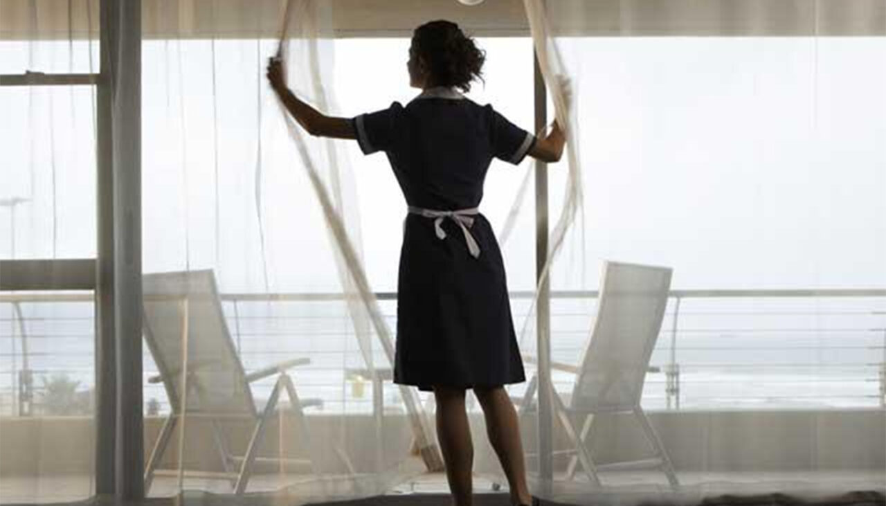 Ce SALARIU are o cameristă de hotel în Mamaia, acum, în iulie 2025. Câte zile pe săptămână muncește