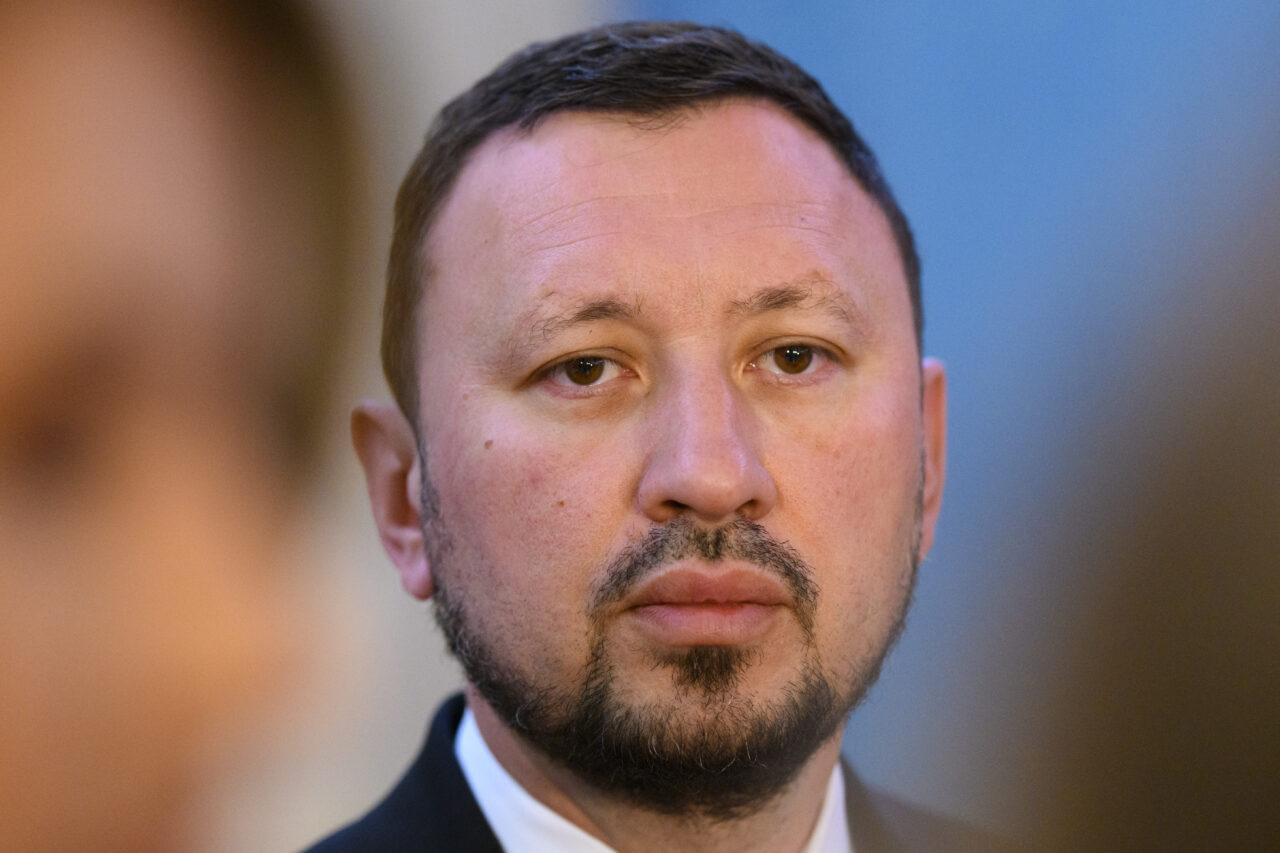 Mircea Fechet, despre cazul de CORUPȚIE de la vârful Direcţiei Silvice Maramureş: Ani de zile, pădurea a fost tratată ca o pradă
