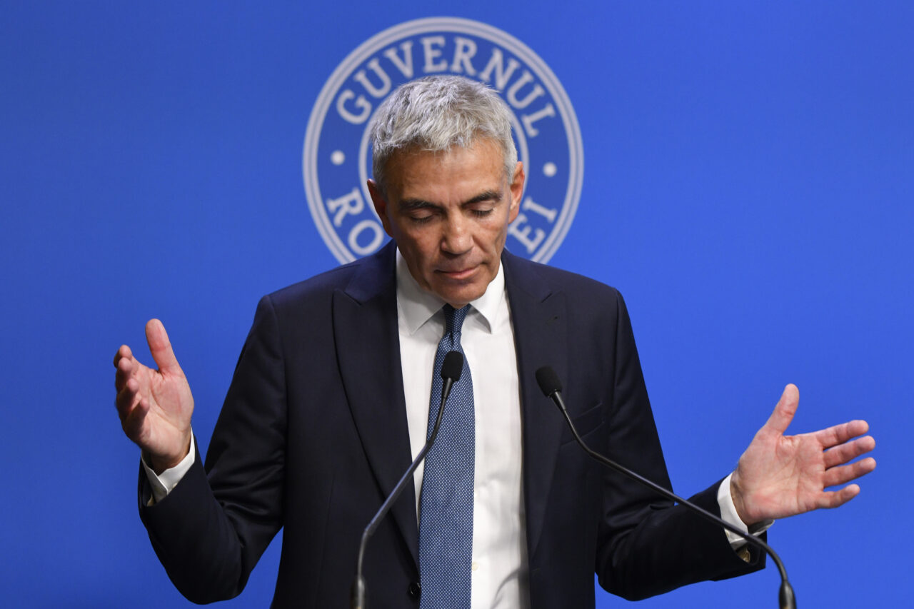 Dragoš Anastasiu poziva podjetnike k prenehanju lažnih pogodb in odgovarja na vprašanja o poslih partnerke z državo