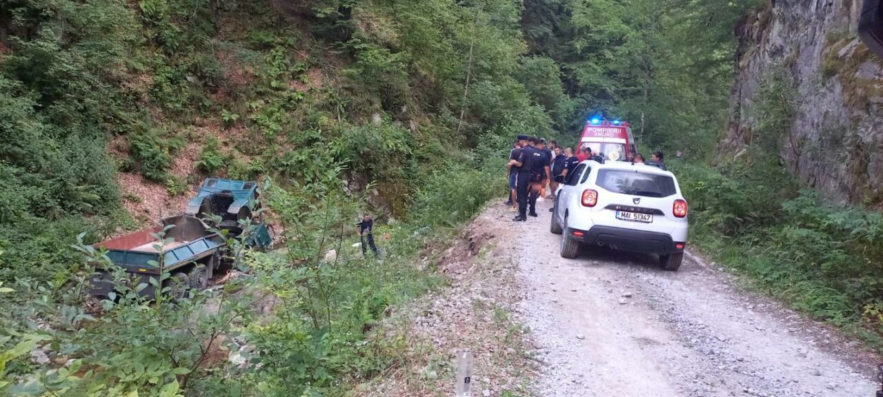 Accident grav în județul Gorj, soldat cu doi morți și patru răniți