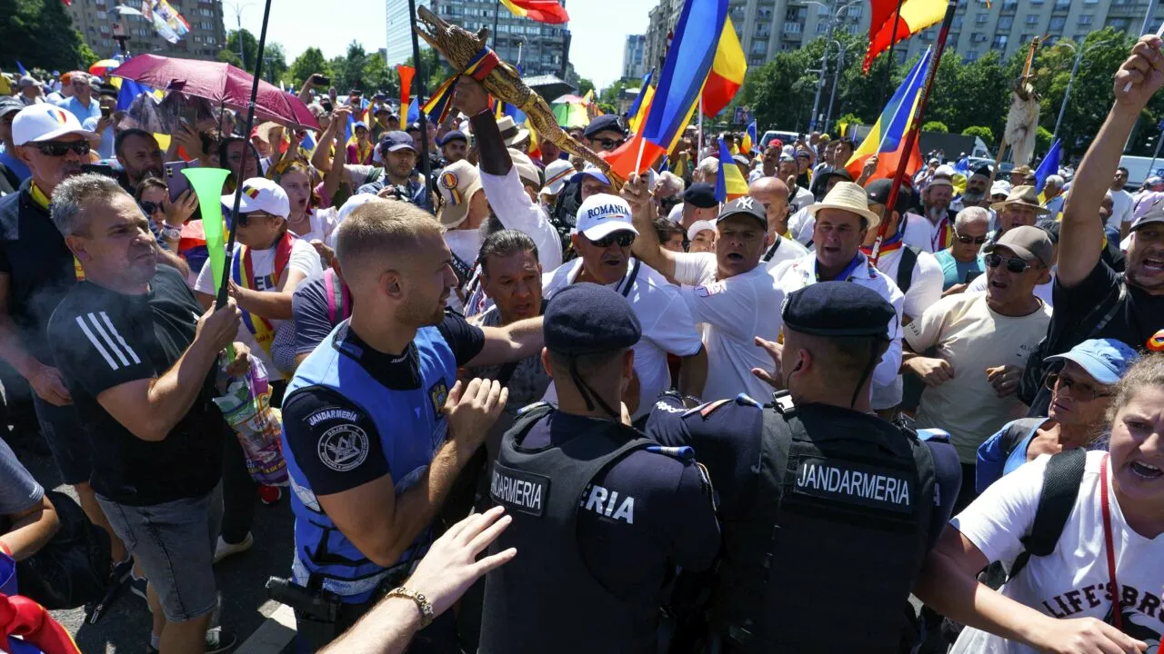 Avokat Mircea Popa pridržan zaradi napada na žandarja v Bukarešti