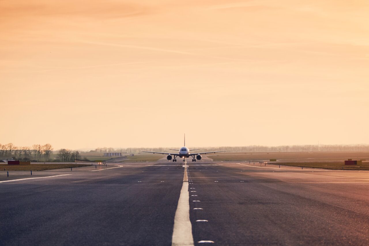 Un om a murit pe pista aeroportului Milan Bergamo din Italia. Toate zborurile au fost suspendate