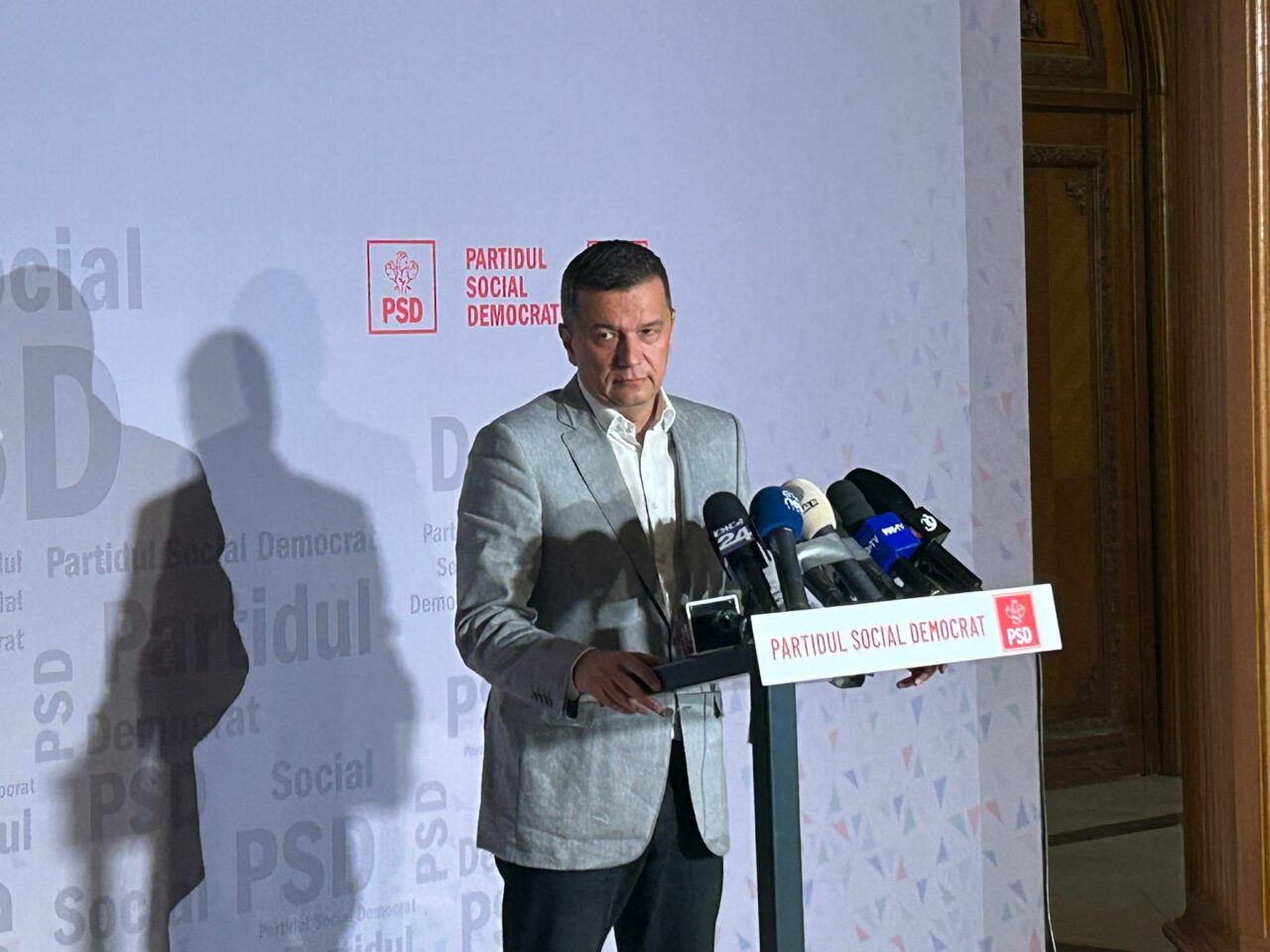 Sorin Grindeanu izrazil nezadovoljstvo nad komunikacijo v koaliciji