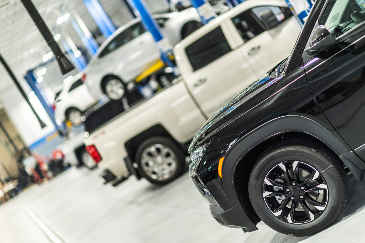 Un gigant din industria auto ar putea închide mai multe fabrici: „Vom fi nevoiţi să luăm decizii dure”