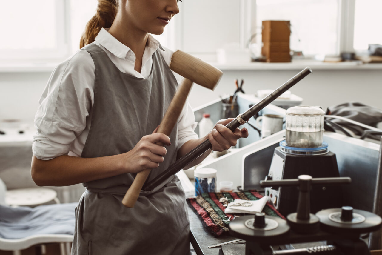 Joburile part-time pe care le poți face de acasă. Poți să câștigi și 3.000 de lei pe lună fără experiență