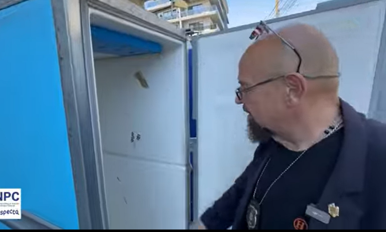 Piedone, la mare: „Nu vă mai uitați după oferte! Nu există oferte, există doar înșelăciune”
