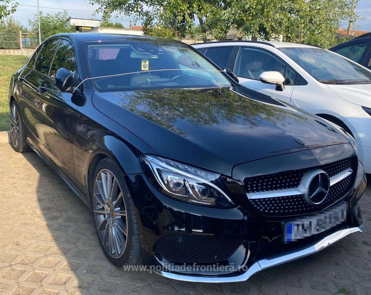 Pristojni v Timișoaru zasegli Mercedes, ki ga je iskala Francija