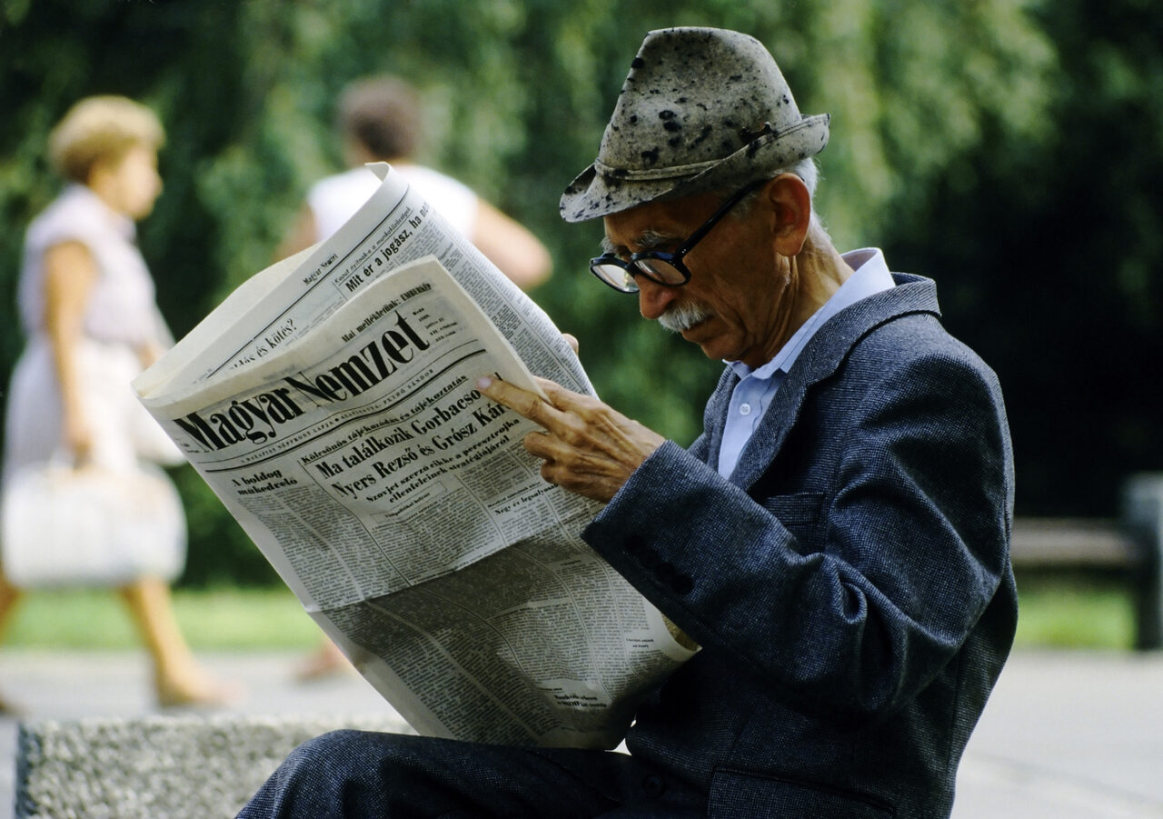 Un pensionar britanic, aparent un simplu vânzător de ziare, demascat ca „baron al DROGURILOR”. A strâns o avere de 52.000.000 de lire
