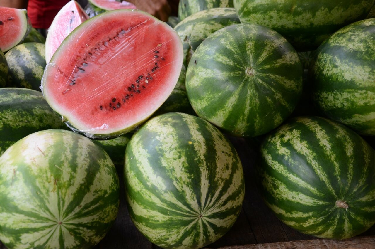 Trucul prin care vei alege mereu cel mai bun PEPENE. Cele 5 semne simple la care trebuie să fi atent înainte să cumperi deliciosul fruct