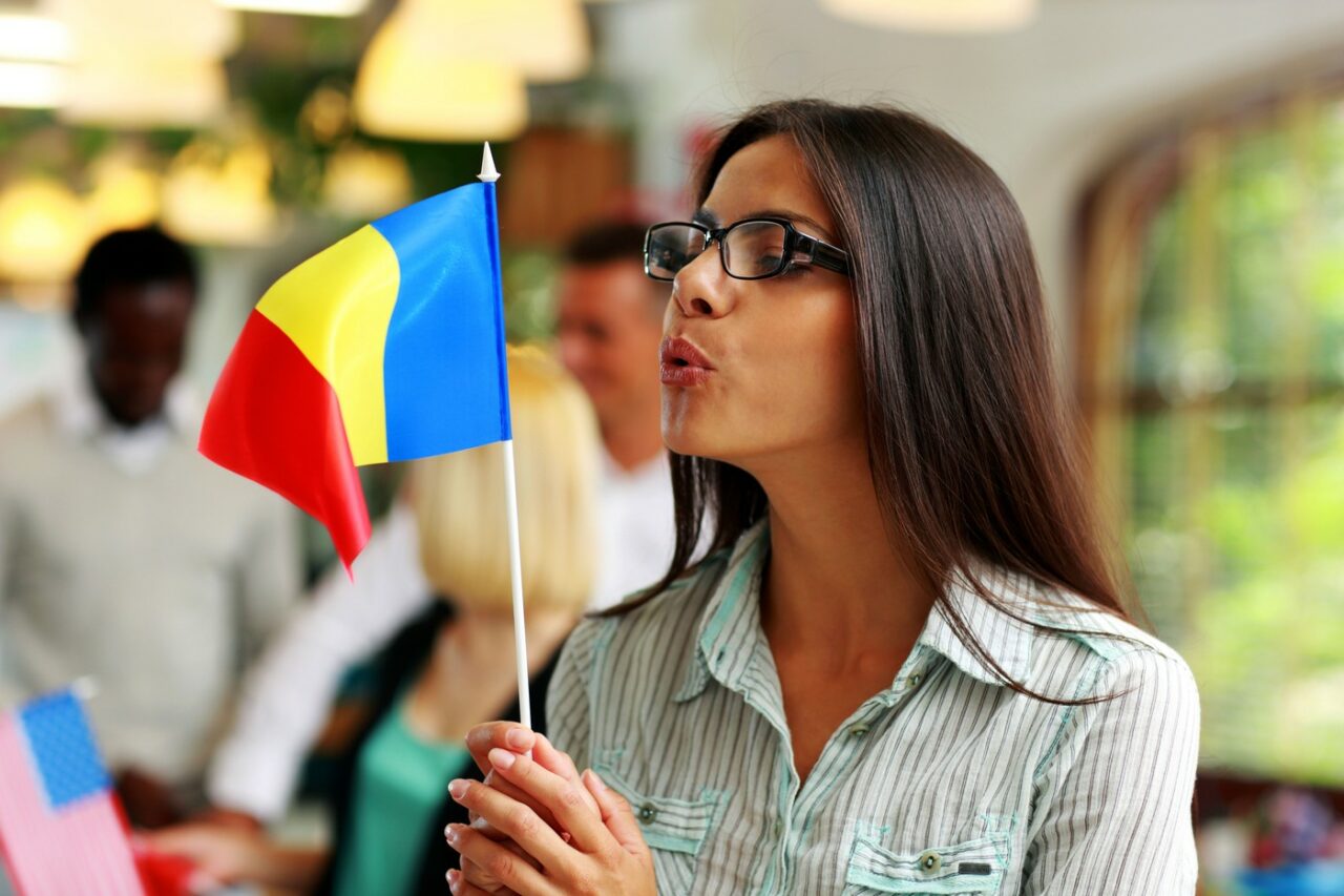 România, lider în UE la numărul de cetățeni STABILIȚI în alte state membre. Avem de de două ori mai mulți români plecați decât polonezi sau italieni