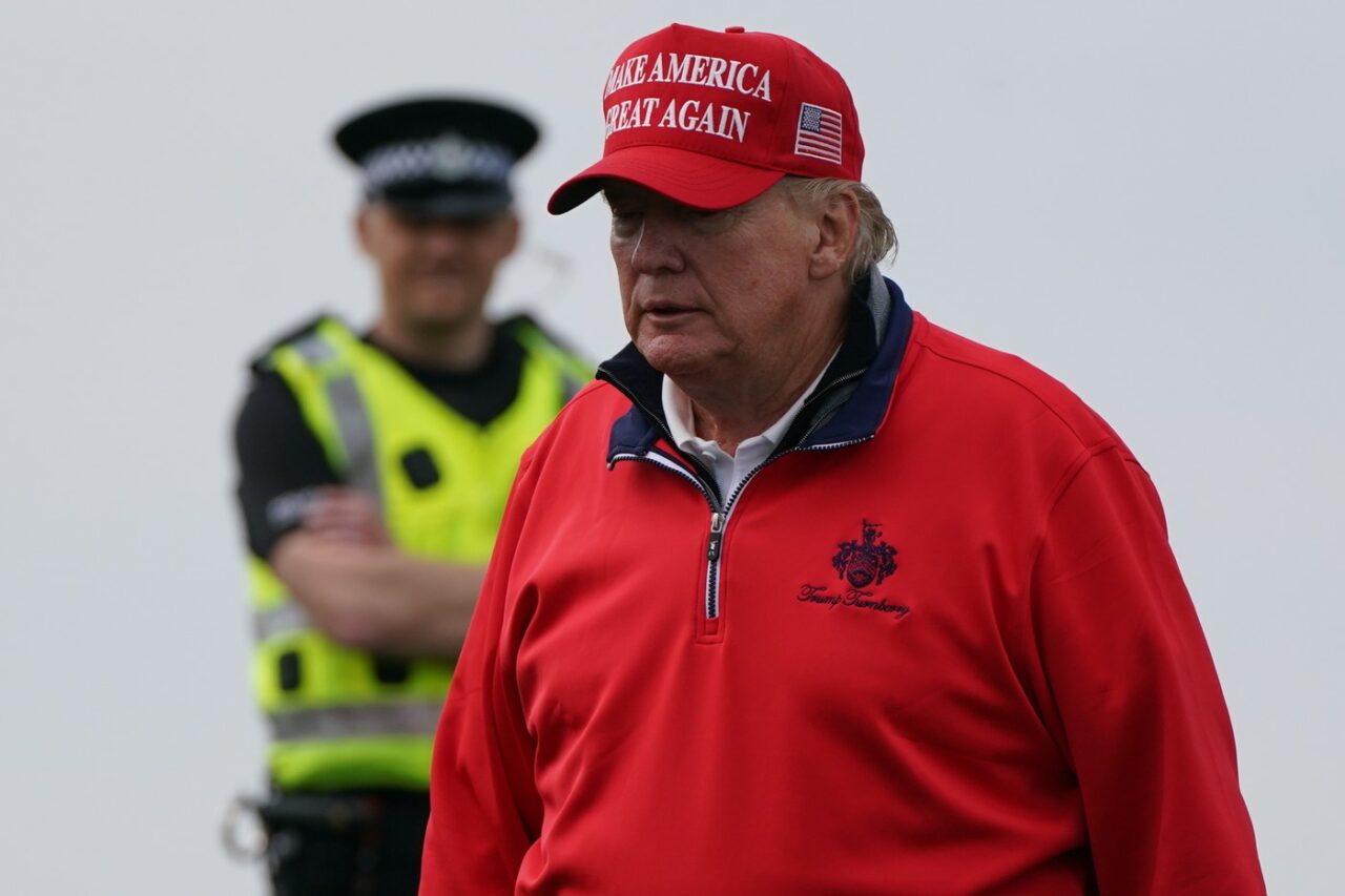 Poliția din Scoția face pregătiri pentru o posibilă vizită a lui Donald Trump, la finalul lunii. Scopul călătoriei: Un nou circuit de GOLF