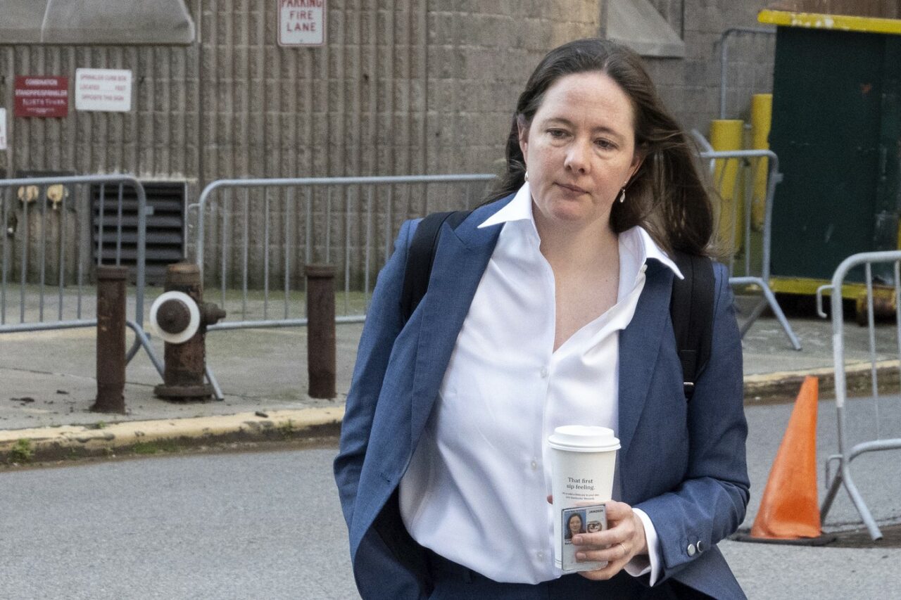 Maurene Comey, procuror în scandalul sexual Epstein și fiica fostului director FBI, CONCEDIATĂ de Departamentul Justiției din SUA.