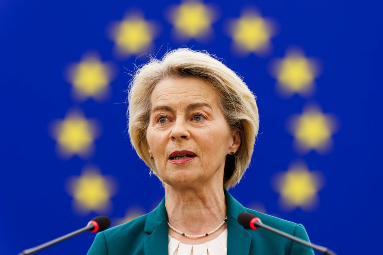 Ursula von der Leyen îi cere Chinei să renunțe la „sprijinul de neclintit” oferit Rusiei. „Ar trebui să condamne încălcarea suveranității Ucrainei”