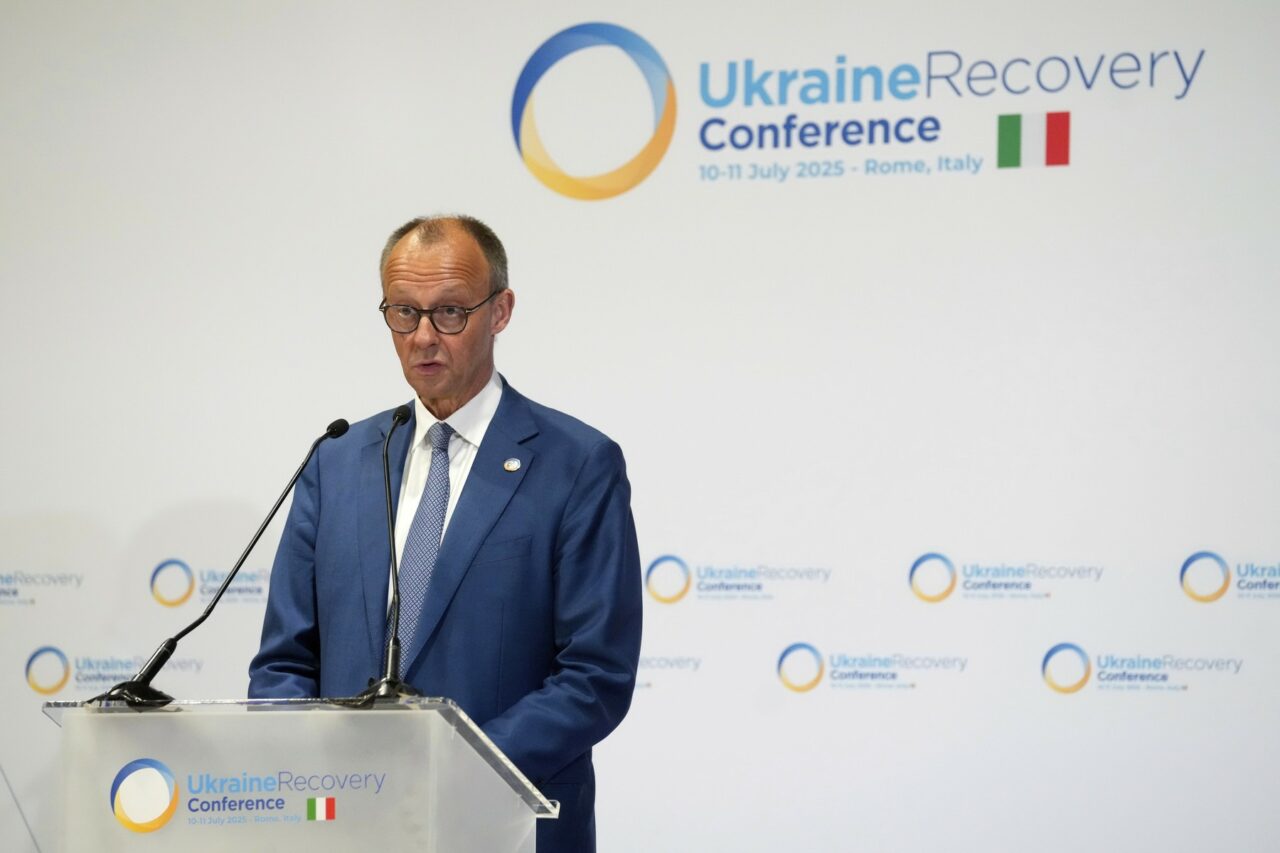 Germania ar putea cumpăra un sistem PATRIOT din SUA pentru a-l furniza Ucrainei /Merz: „Am discutat cu președintele Trump”